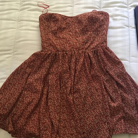 Dress - Picture 1 of 2